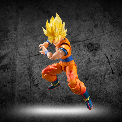 Super Saiyan Goku display figure for collectors