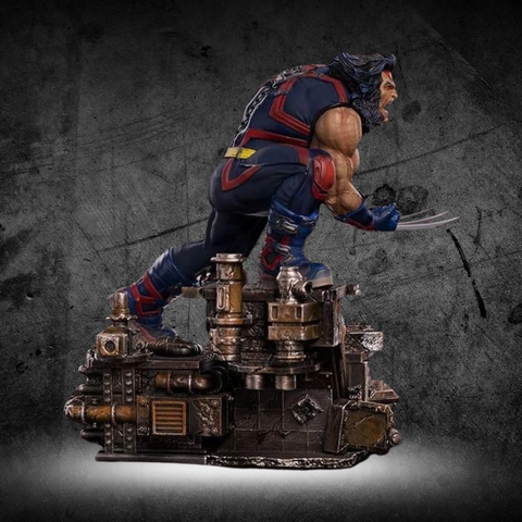 X-Men statue UAE Weapon X